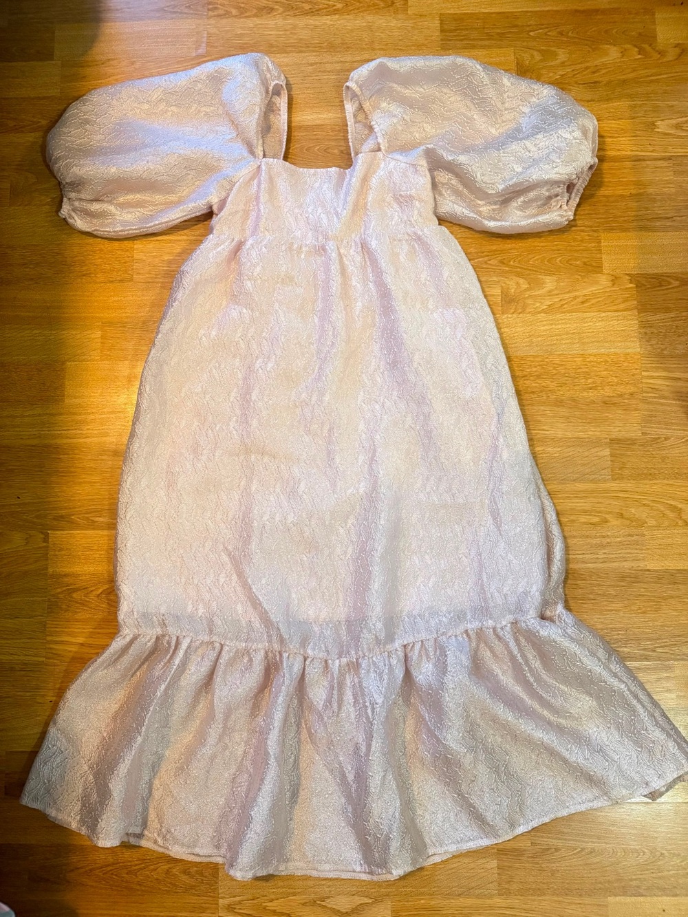 Anthropologie Light Pink Puff Sleeve Mermaid-Hem Costume Dress